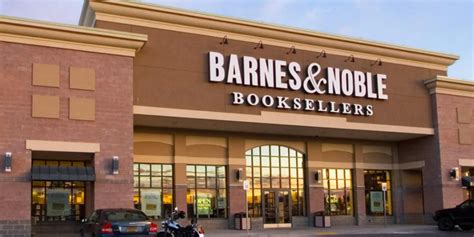 how much does barnes and noble pay in texas